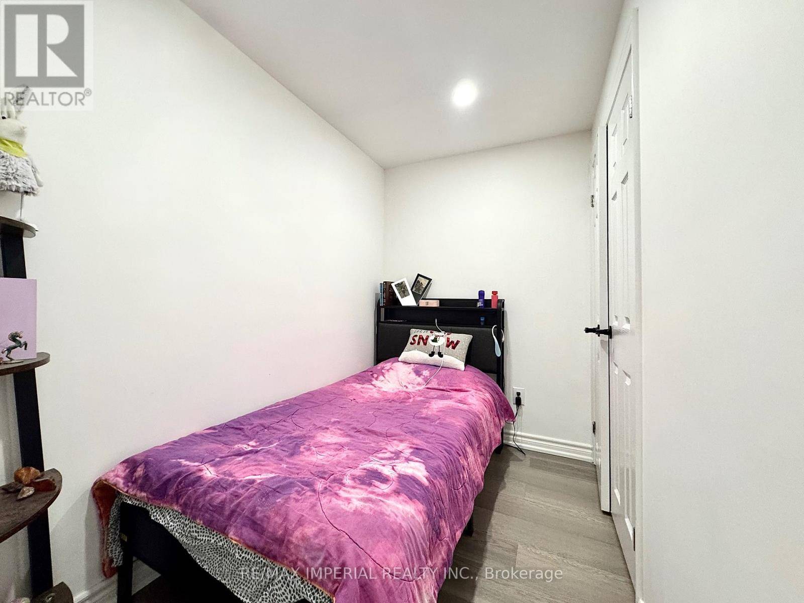 Markham (thornlea), ON L3T7G7,40 Brewsland CRES #BSMT