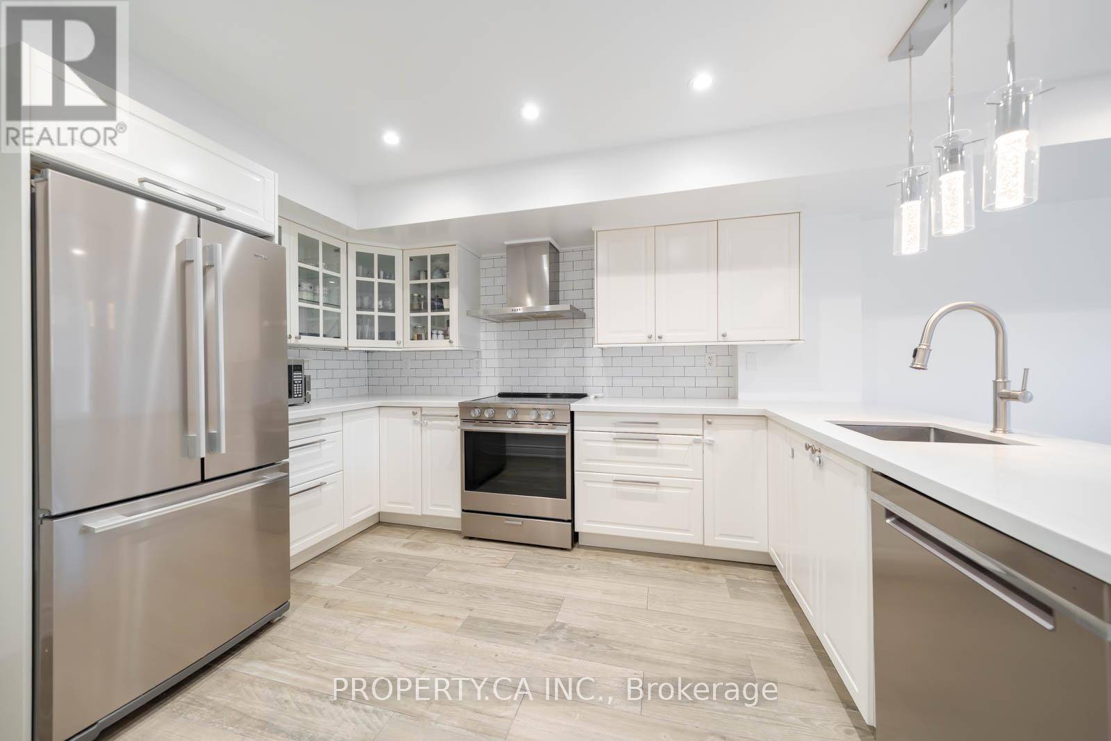 Markham (aileen-willowbrook), ON L3T0A7,308 John ST #227