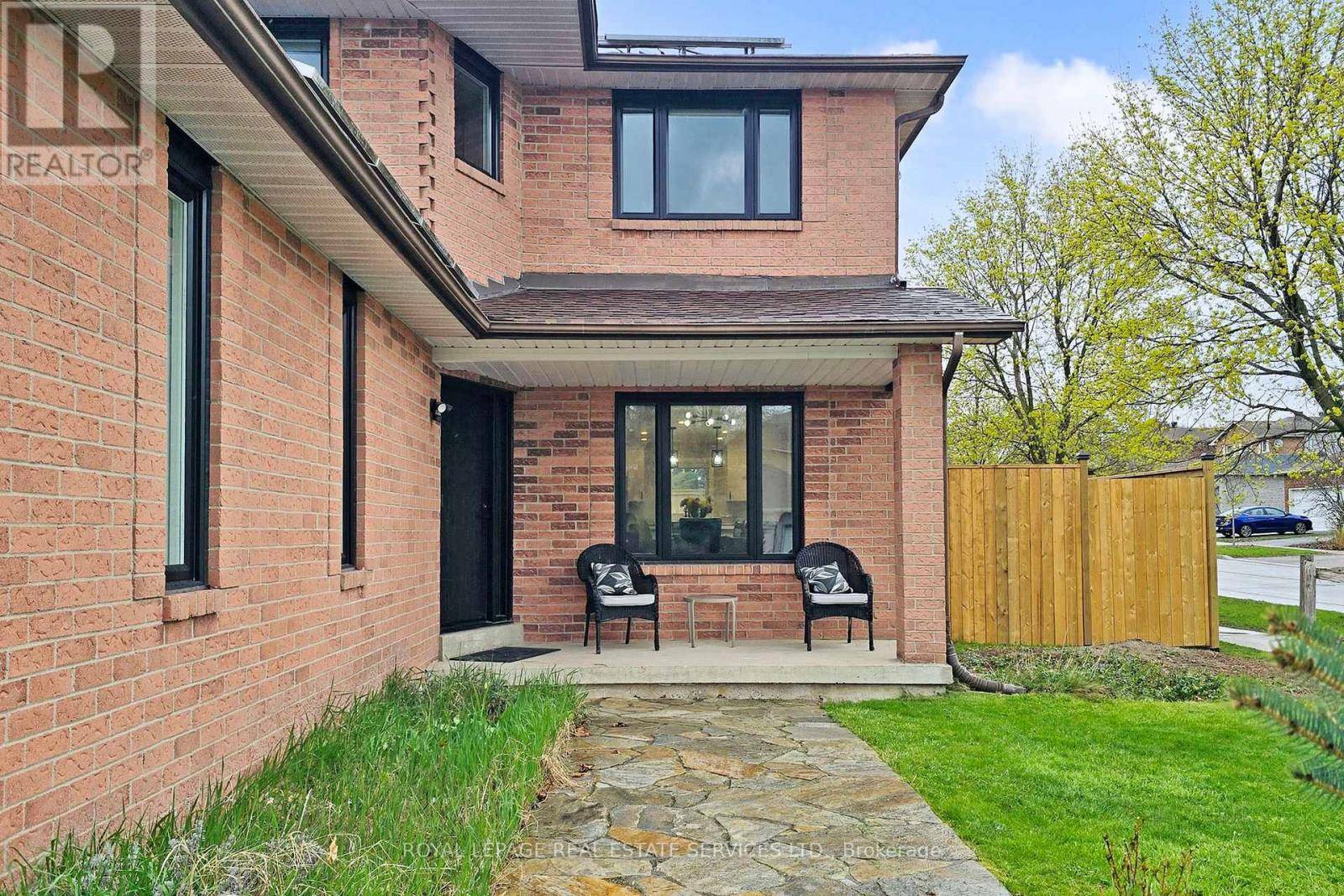 Richmond Hill (north Richvale), ON L4C7S7,101 HOUSEMAN CRESCENT