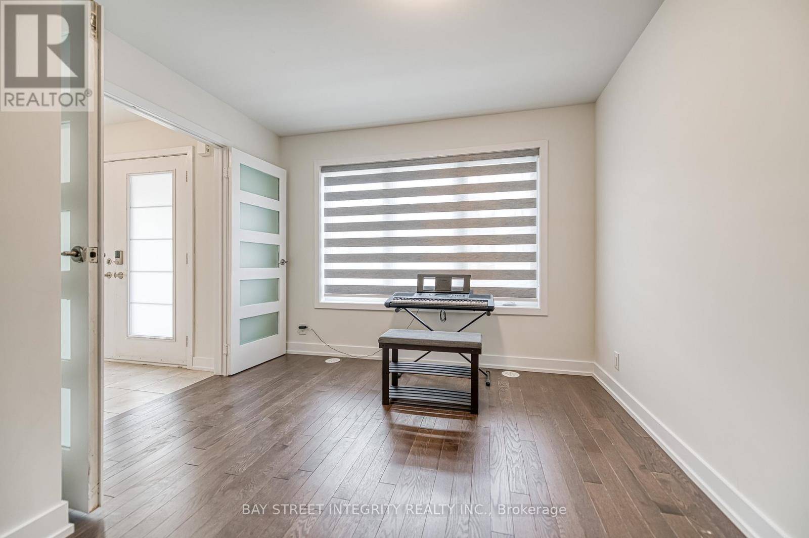 Markham (angus Glen), ON L6C3J9,94 GUARDHOUSE CRESCENT