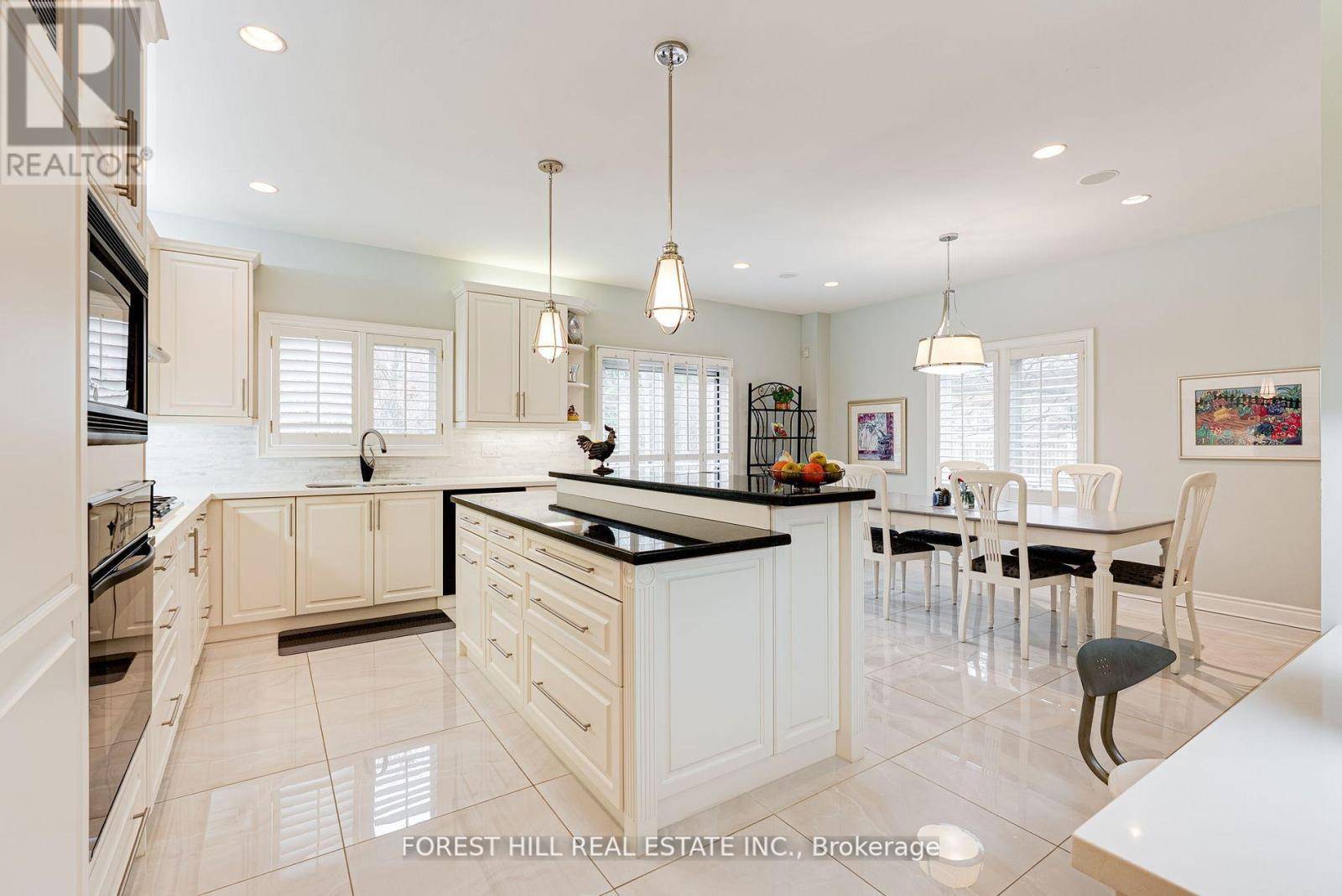 Vaughan (uplands), ON L4J8K7,66 SANIBEL CRESCENT