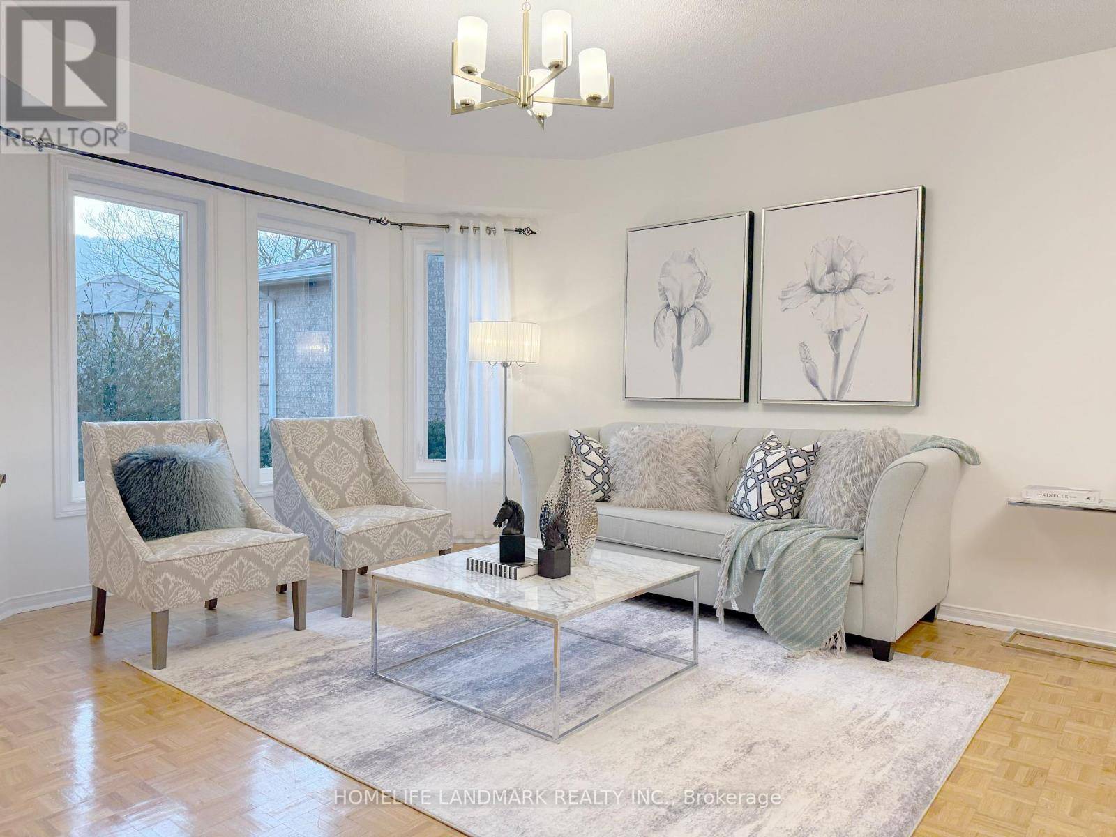 Vaughan (brownridge), ON L4J7X7,11 CANTERTROT COURT