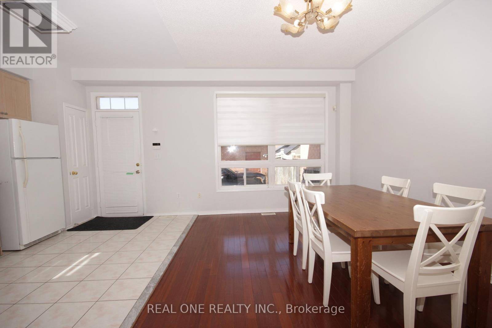 Markham (berczy), ON L6C2M5,52 RUSSELL HILL ROAD