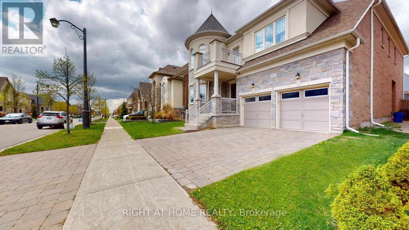 Vaughan (kleinburg), ON L4H4A5,60 CHESNEY CRESCENT