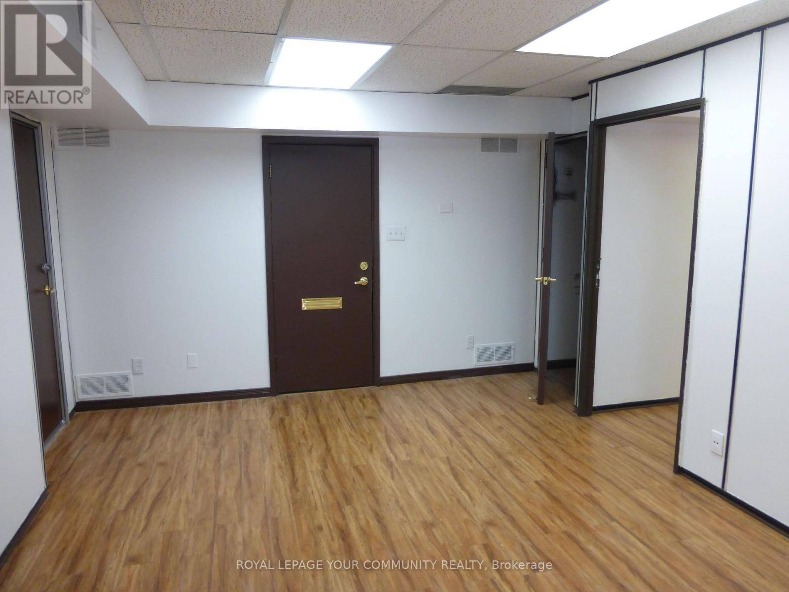 Markham (old Markham Village), ON L3P3A9,6060 Highway 7 East #205