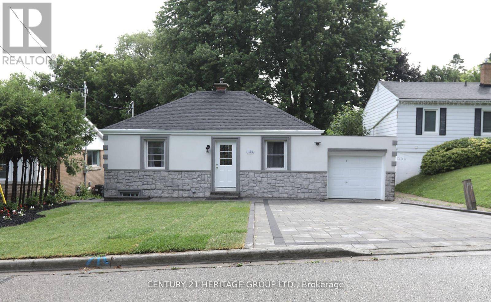 Newmarket (gorham-college Manor), ON L3Y3K6,181 NEWTON STREET