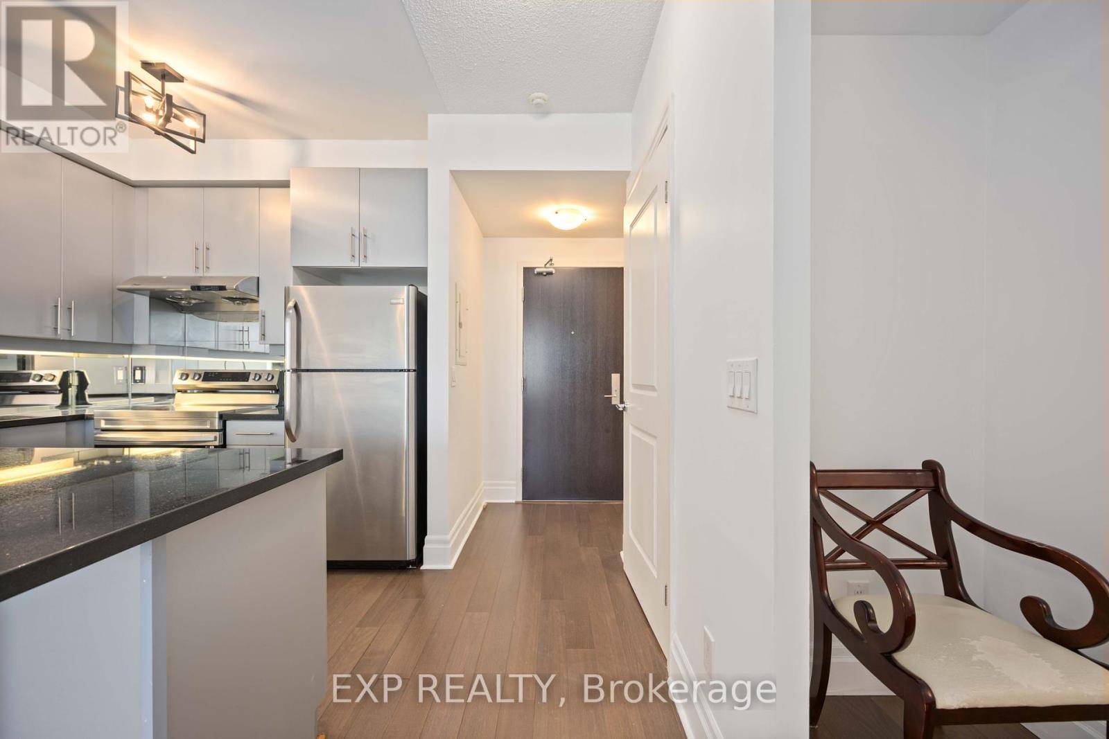 Markham (unionville), ON L6G0C9,131 Upper Duke CRES #616