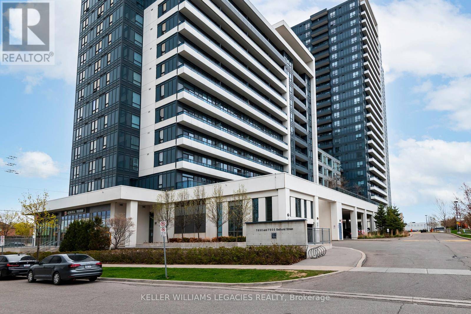 Vaughan (beverley Glen), ON L4J0J9,7890 Bathurst ST #2003