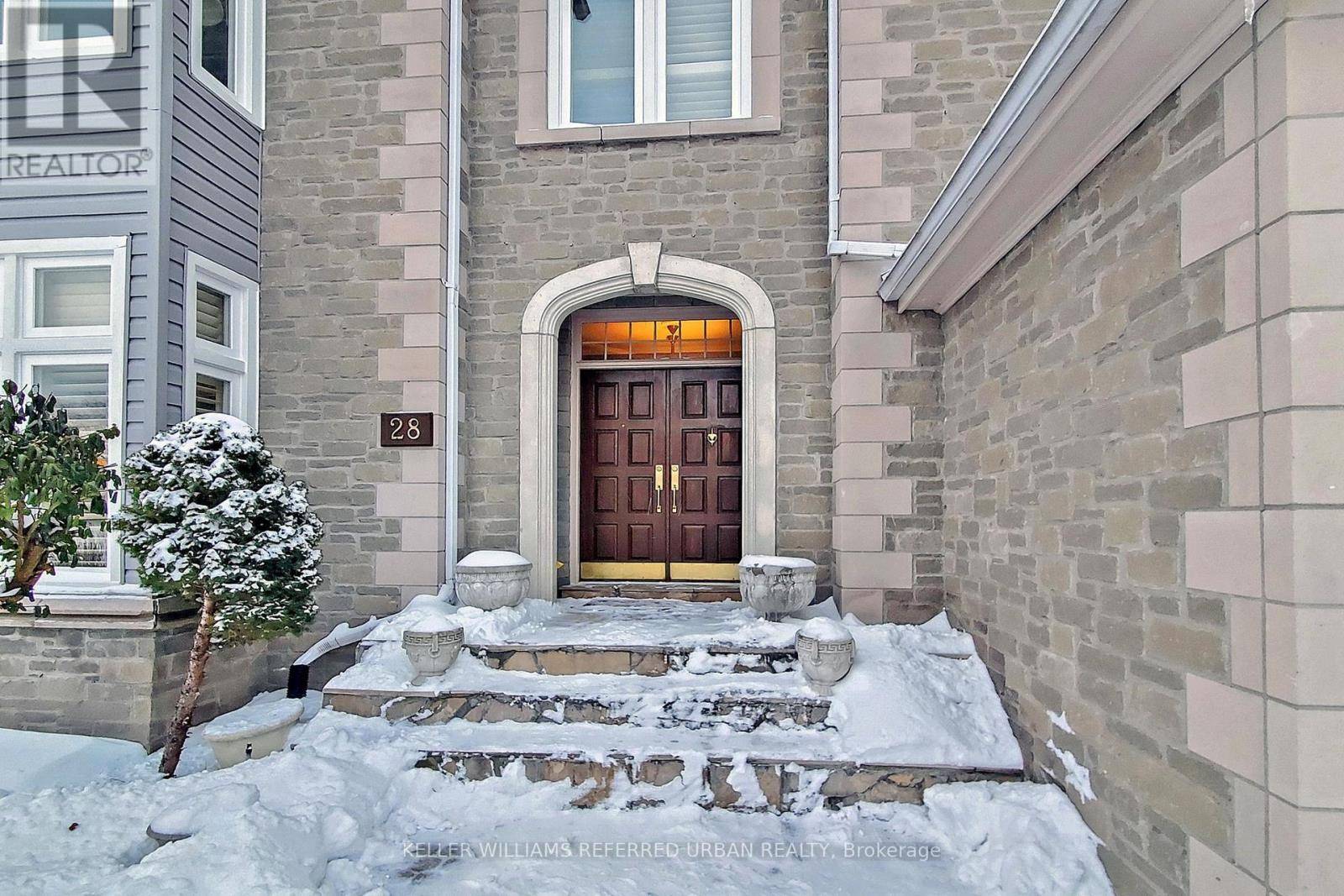 Richmond Hill (bayview Hill), ON L4B2X8,28 EDMUND CRESCENT