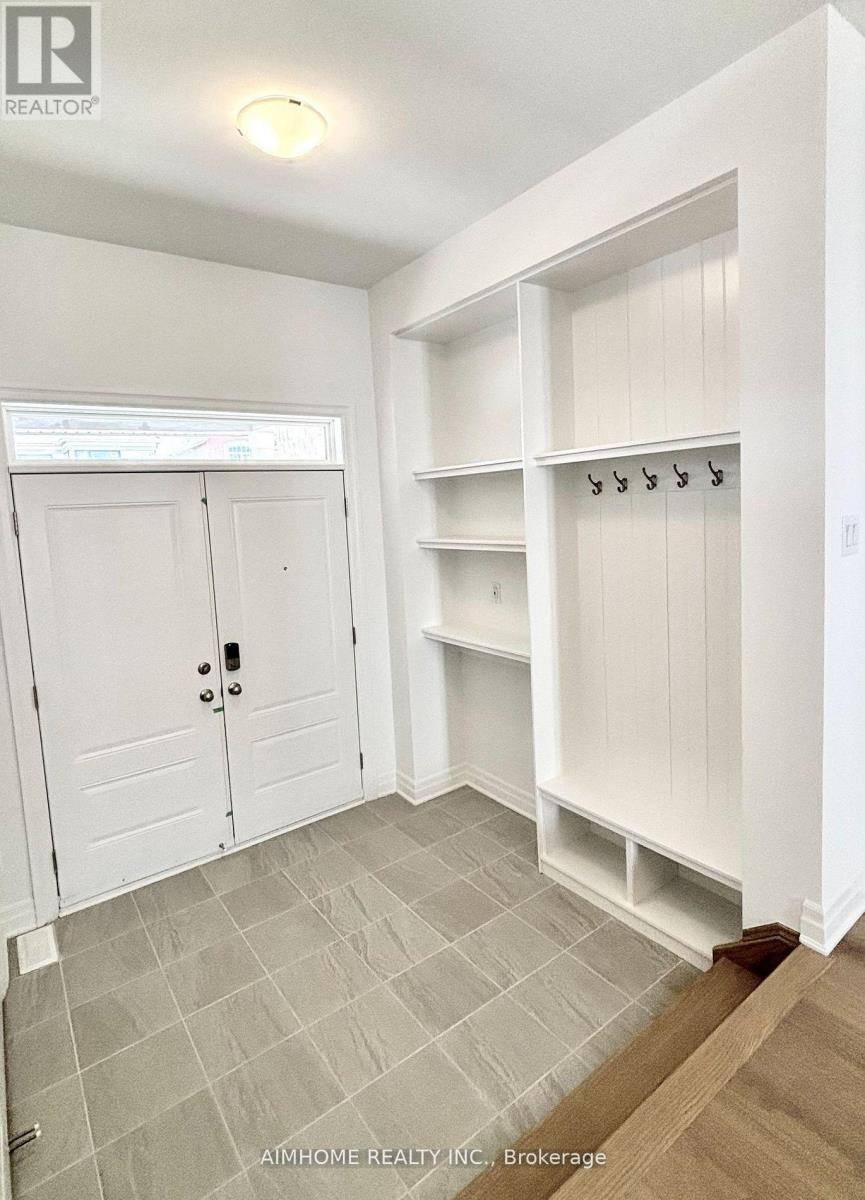 Innisfil, ON L9S0R8,712 NEWLOVE STREET