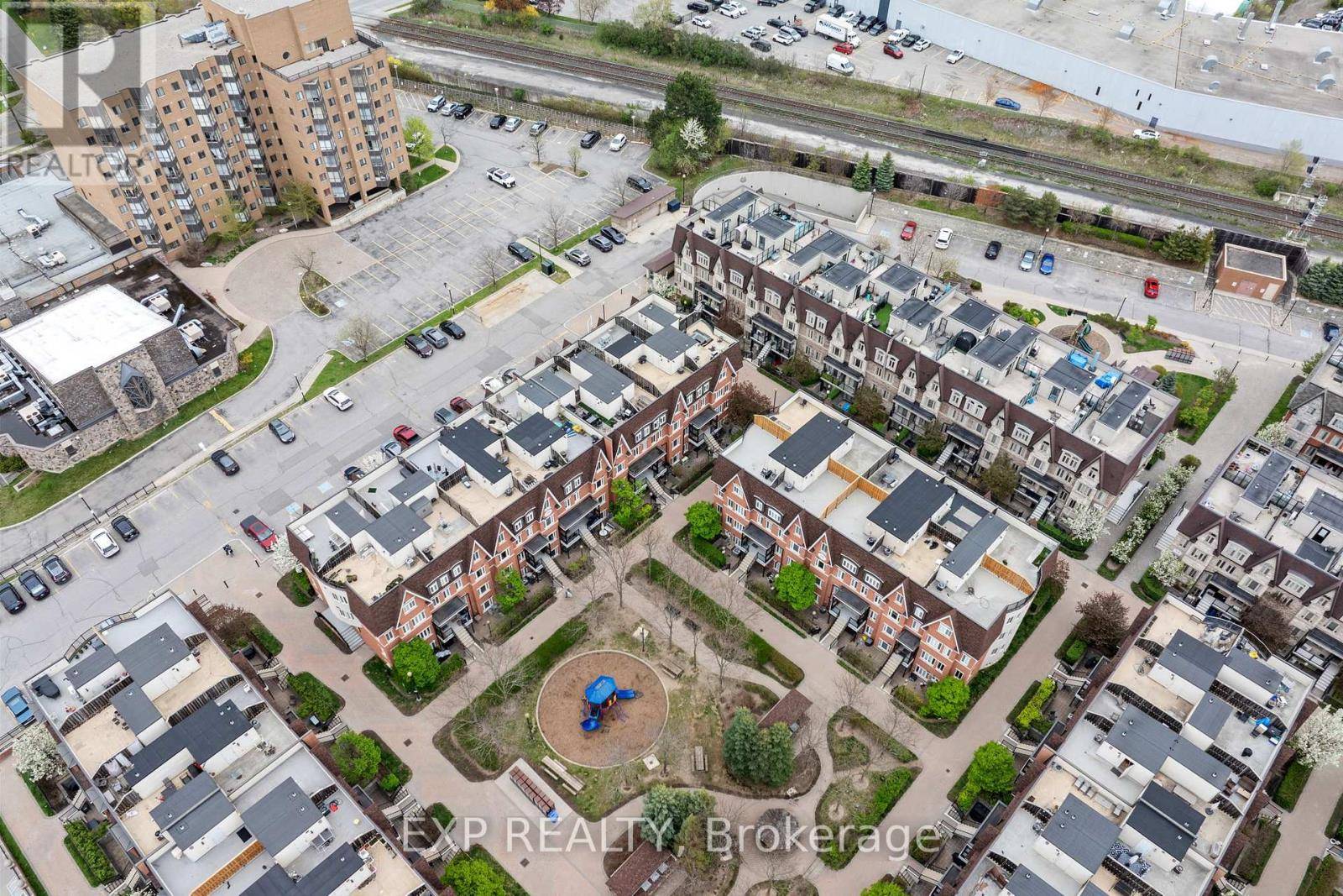 Markham (aileen-willowbrook), ON L3T0A7,316 John ST #238