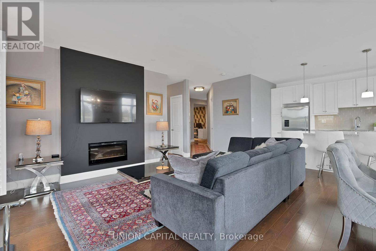 Aurora (aurora Village), ON L4G1N6,15277 Yonge ST #505