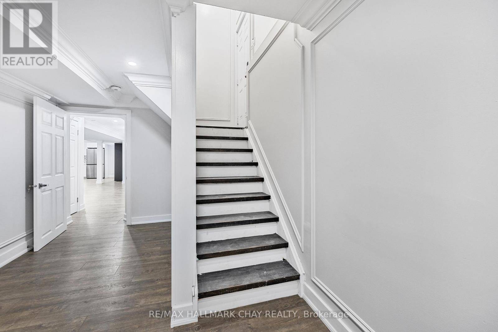 Bradford West Gwillimbury (bradford), ON L3Z4G6,23 Tyndall DR #Basement
