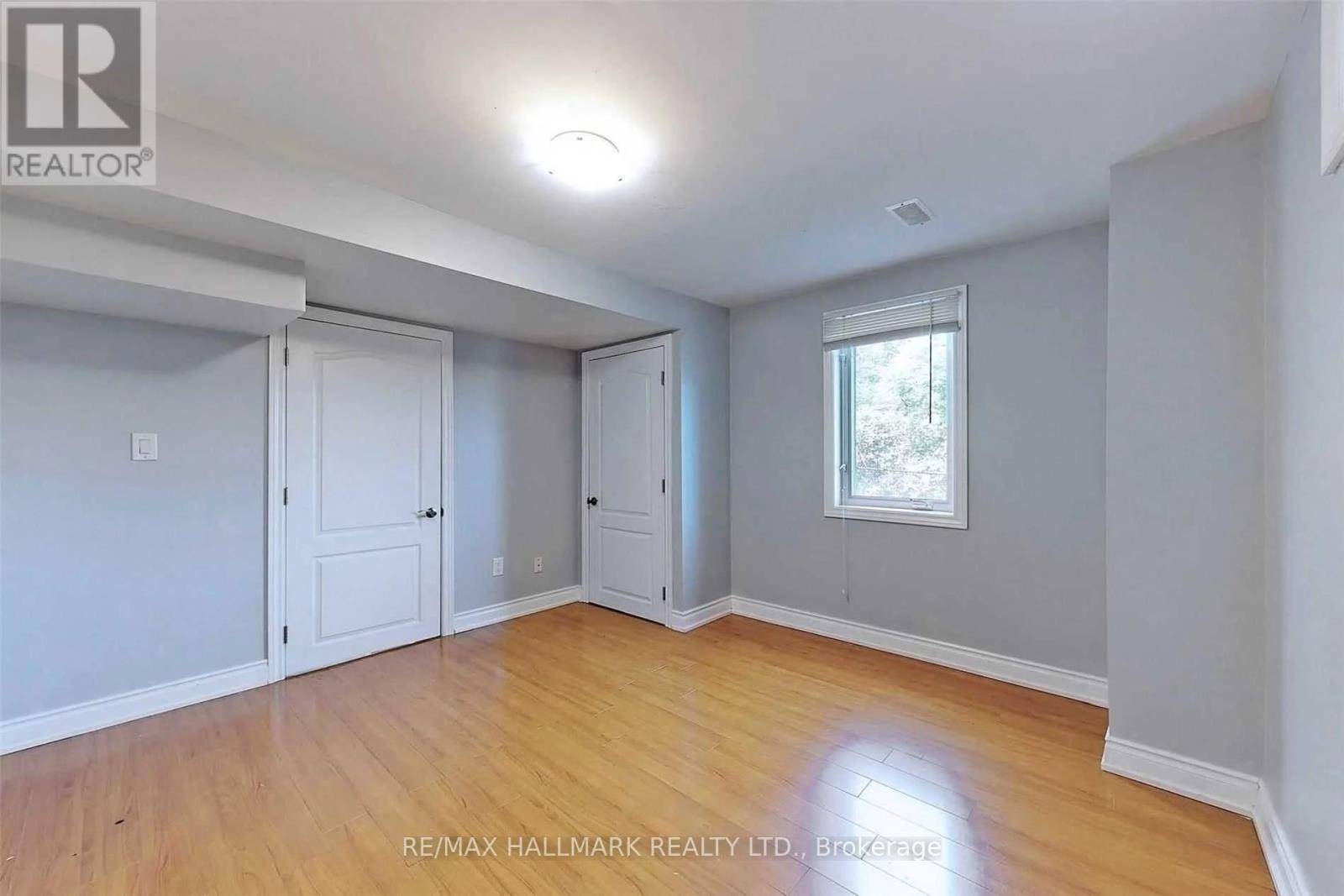 Richmond Hill (jefferson), ON L4E4M1,160 Tower Hill RD #Lower unit