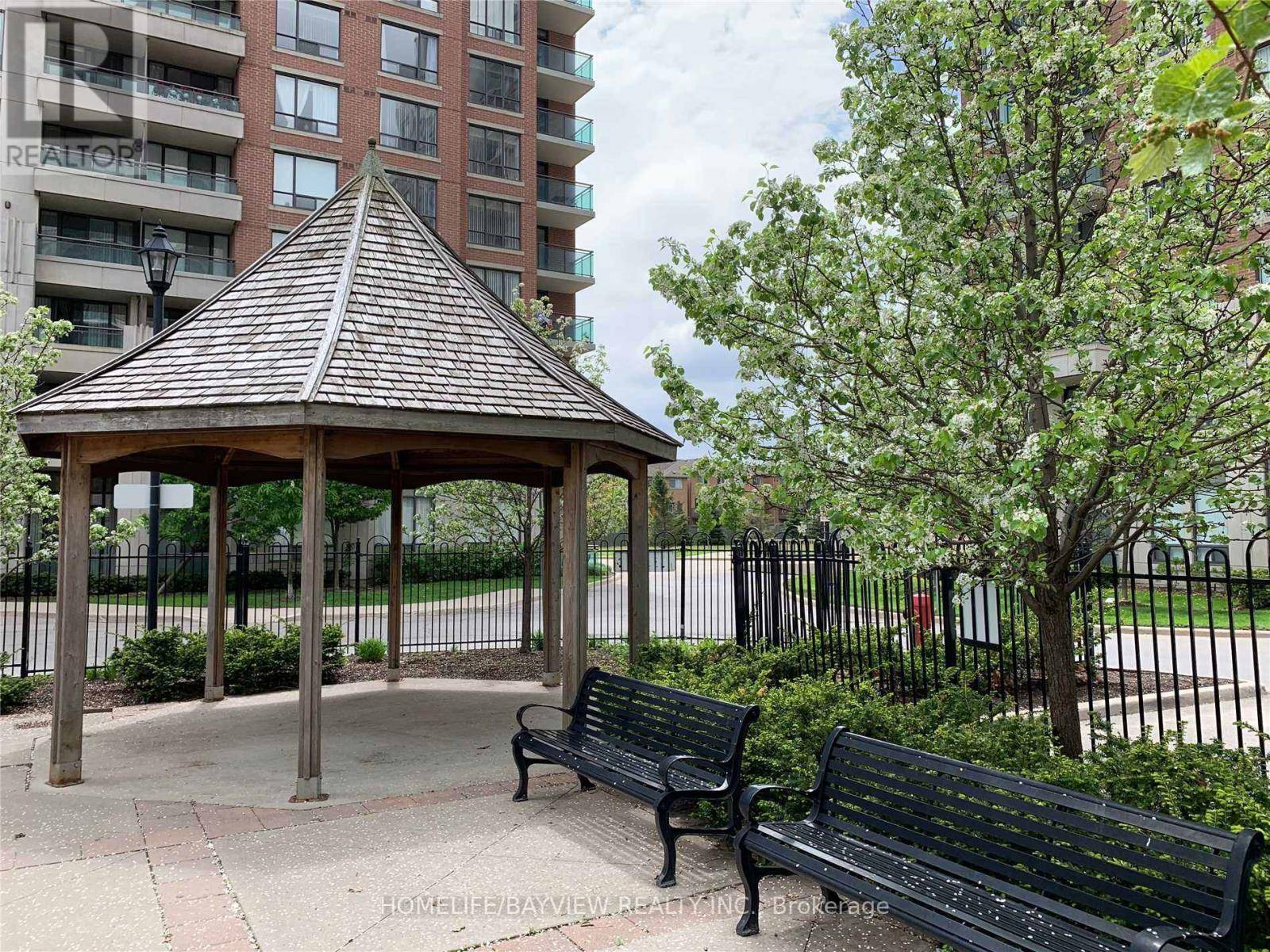 Richmond Hill (langstaff), ON L4C0T6,330 Red Maple RD #606