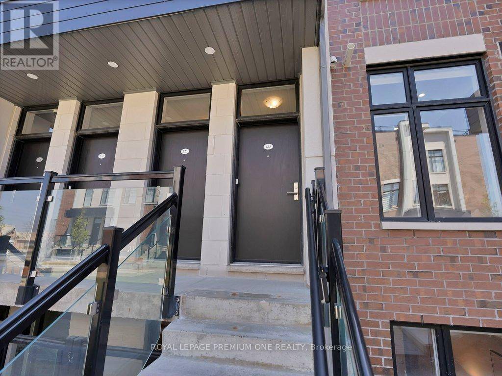 Vaughan (sonoma Heights), ON L4L1A7,9570 Islington AVE #125