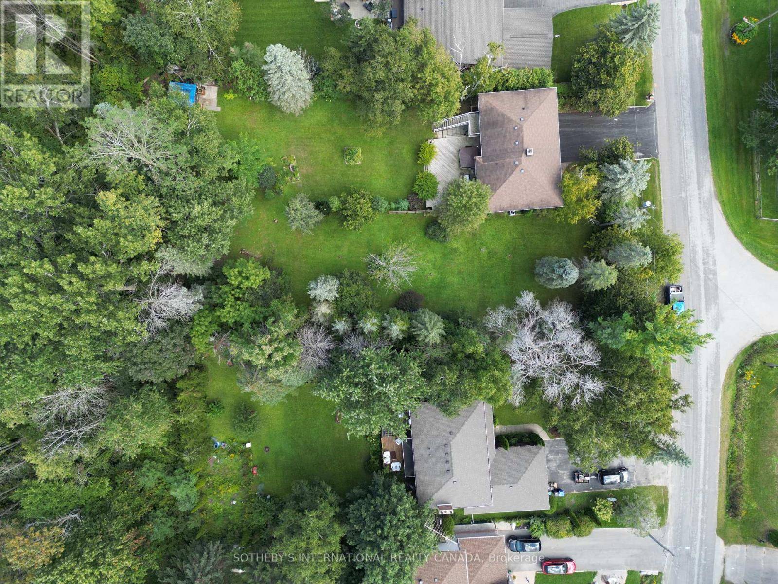 Innisfil, ON L0L1R0,1120 NORTH SHORE DRIVE