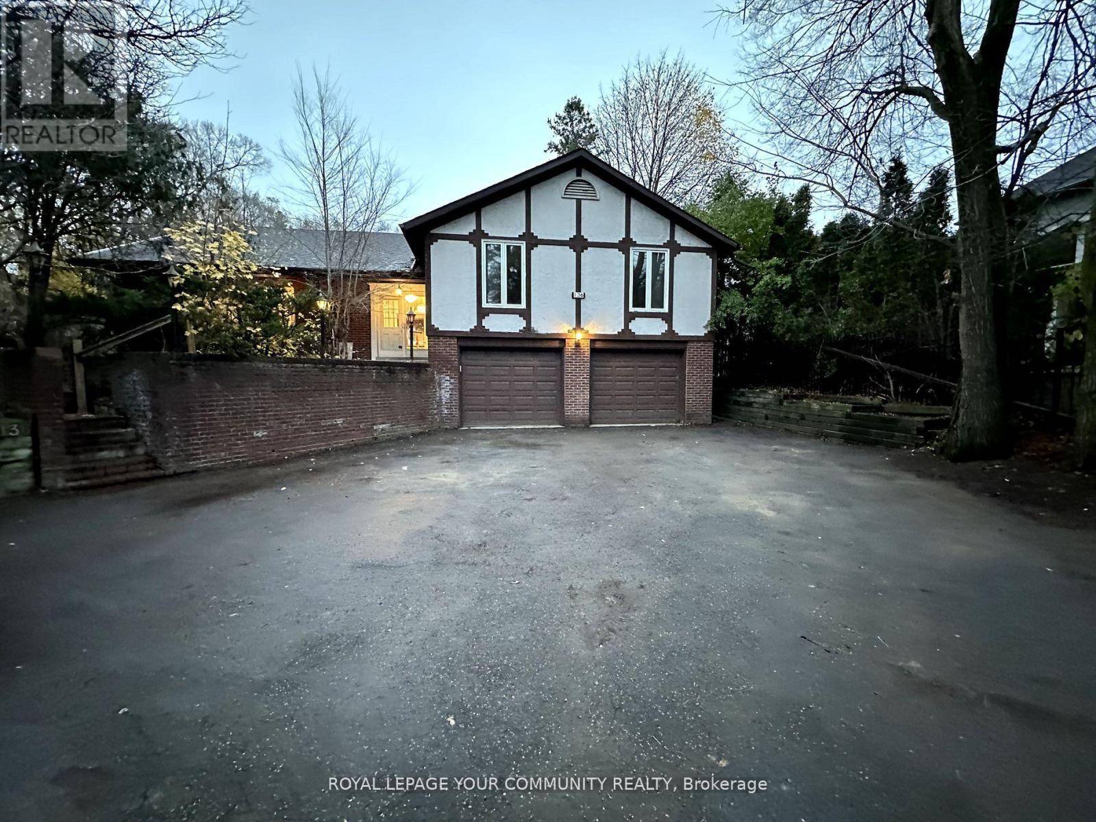 Richmond Hill (mill Pond), ON L4C3R8,136 ARNOLD CRESCENT