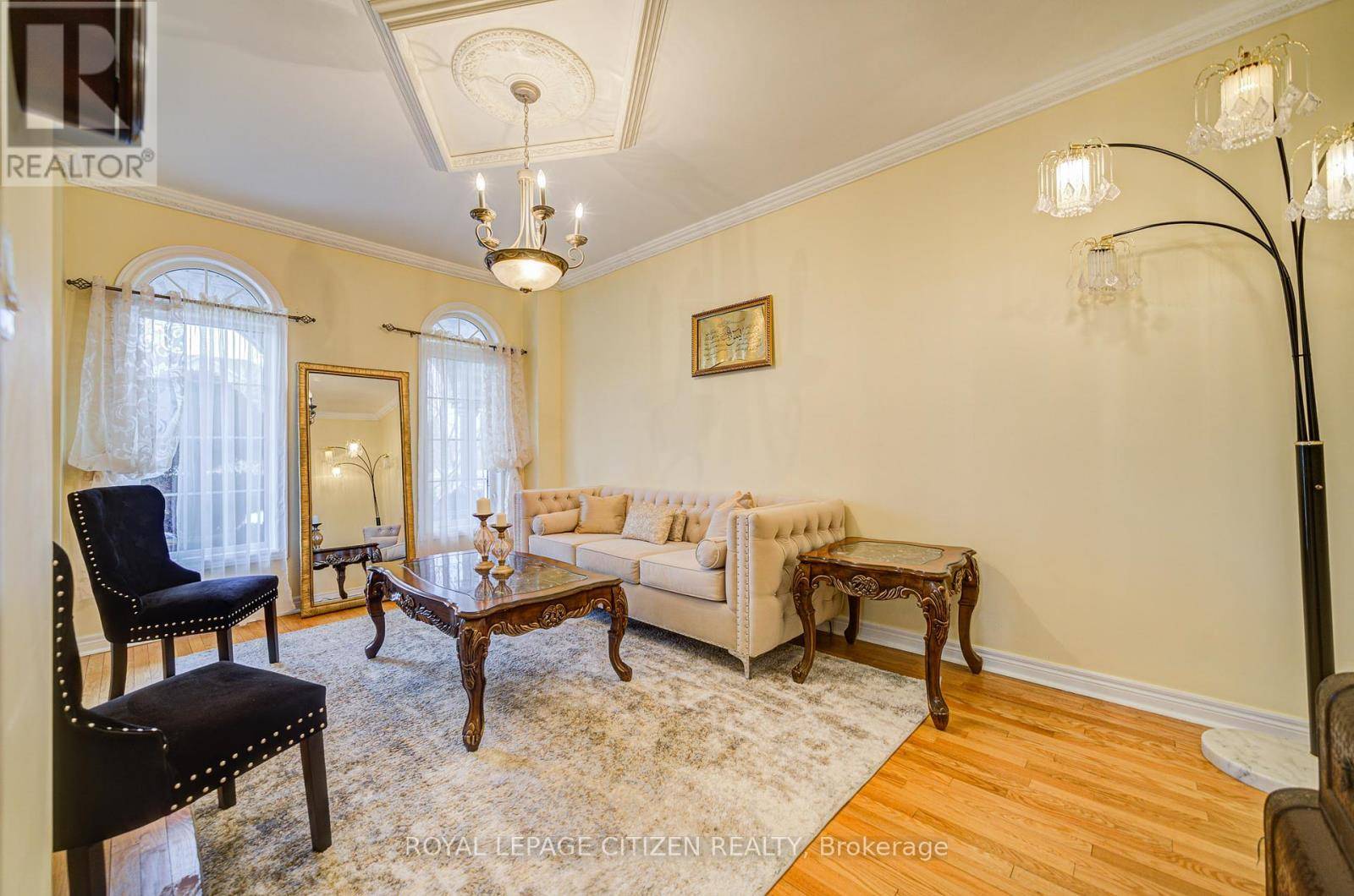 Vaughan (east Woodbridge), ON L4L9K3,180 KIMBER CRESCENT