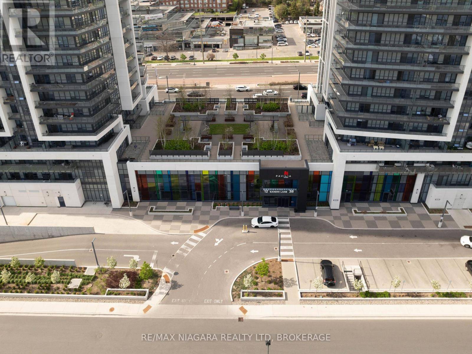 Markham (commerce Valley), ON L3T0G8,12 GANDHI LN #105