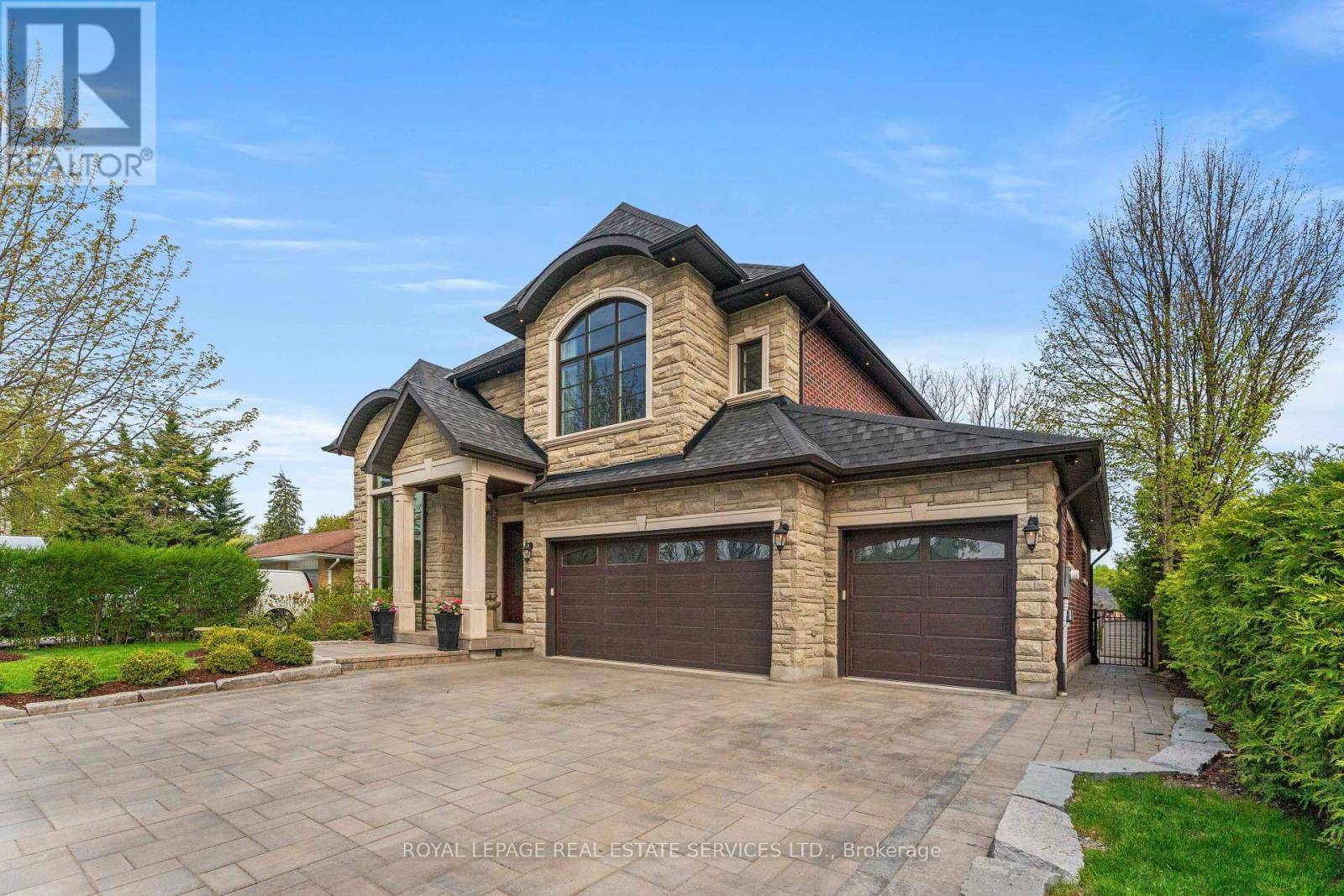 Aurora (aurora Highlands), ON L4G2H1,50 FAIRWAY DRIVE