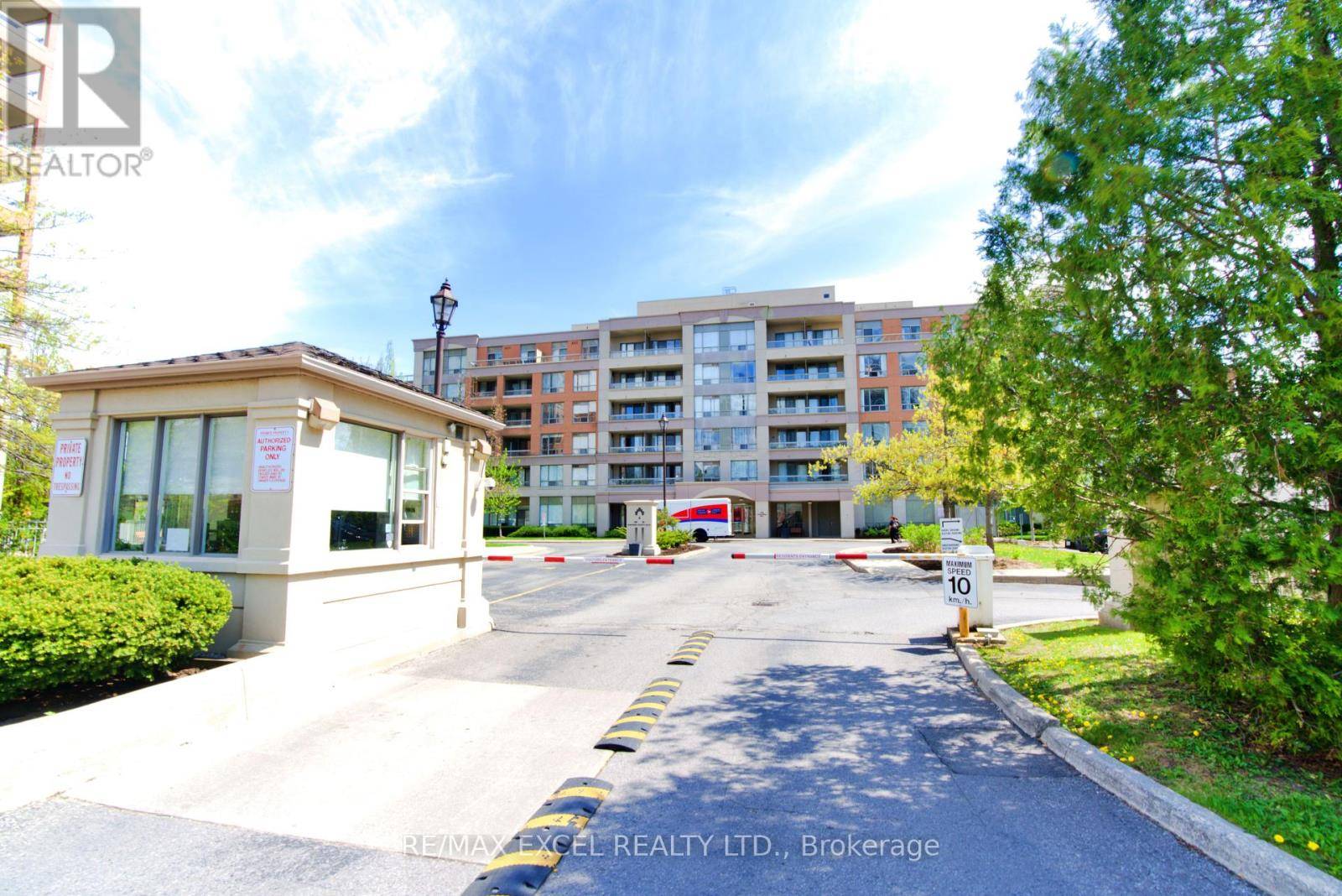 Richmond Hill (langstaff), ON L4S4M4,19 Northern Heights DR #410