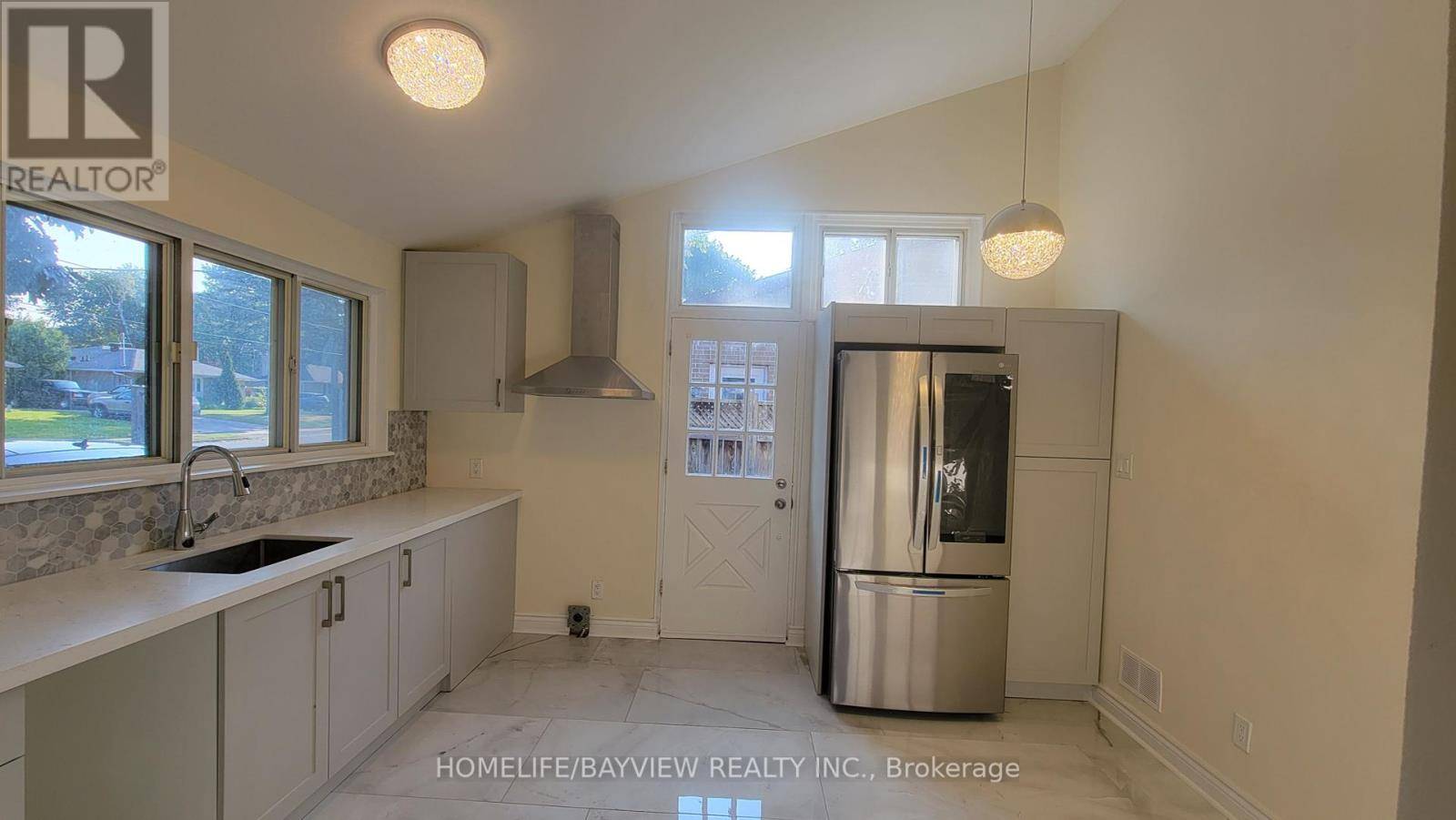 Richmond Hill (harding), ON L4C1R9,325 PALISER CRESCENT S