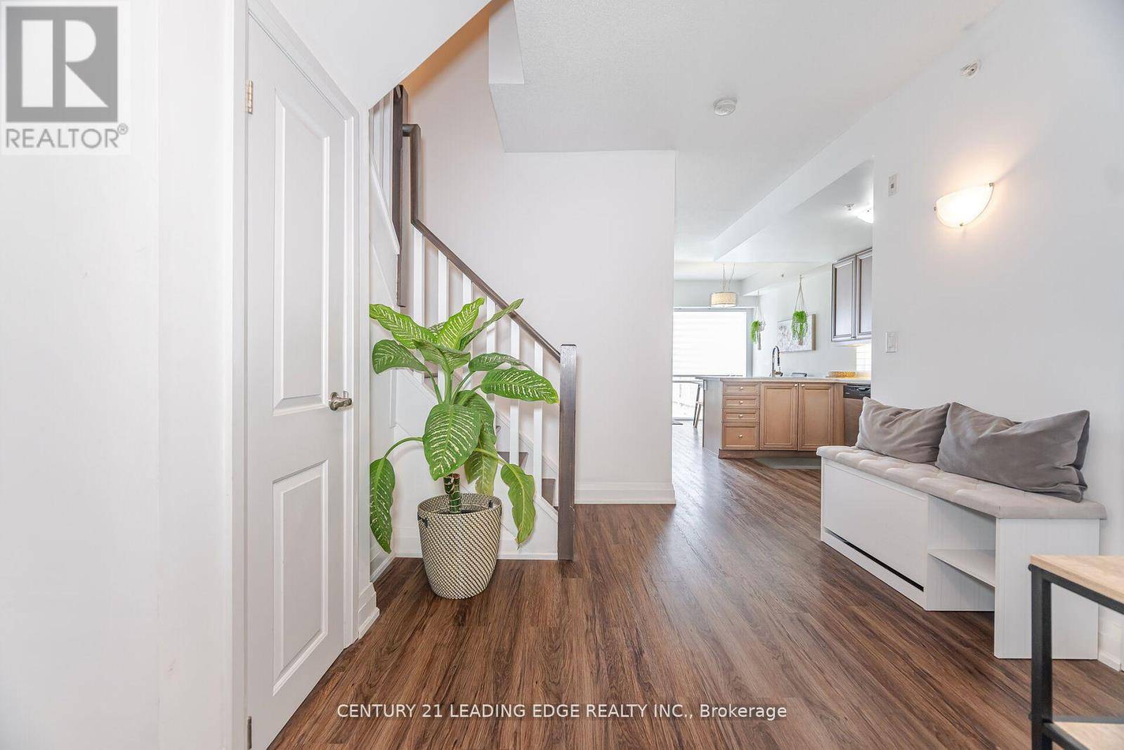 Vaughan (vaughan Grove), ON L4L8C4,24 Woodstream BLVD #108