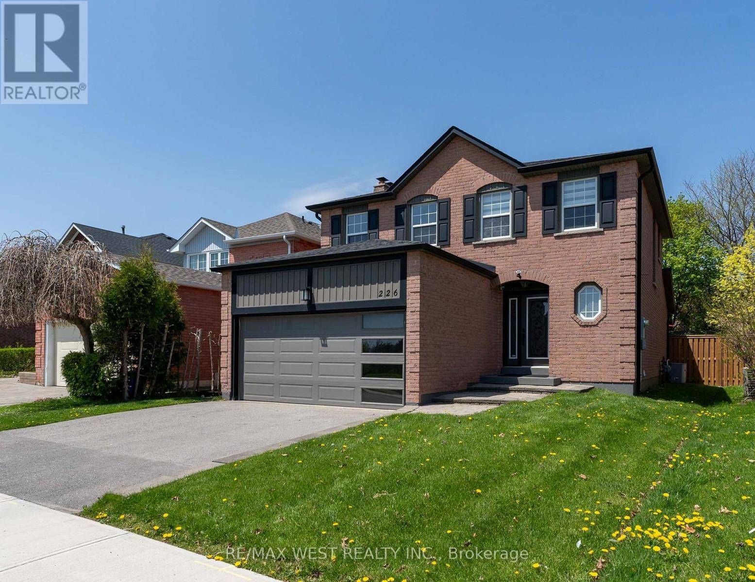 Markham (unionville), ON L3R6M6,226 AUSTIN DRIVE