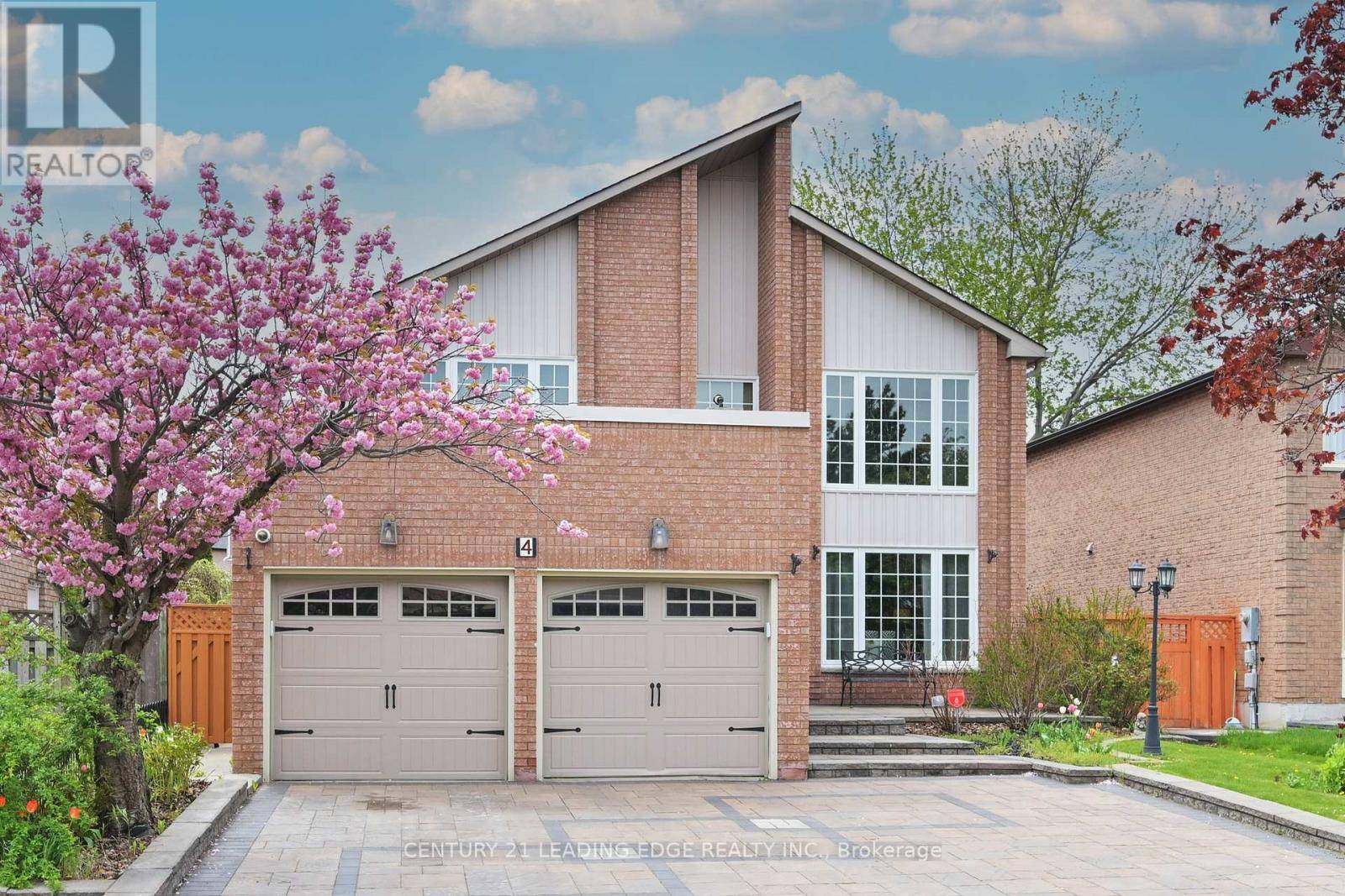 Markham (milliken Mills East), ON L3S1C9,4 TOWNLEY AVENUE