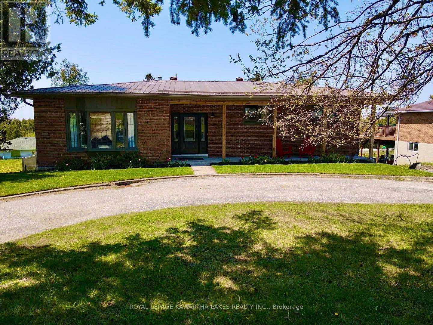 Brock (beaverton), ON L0K1A0,674 OSBORNE STREET