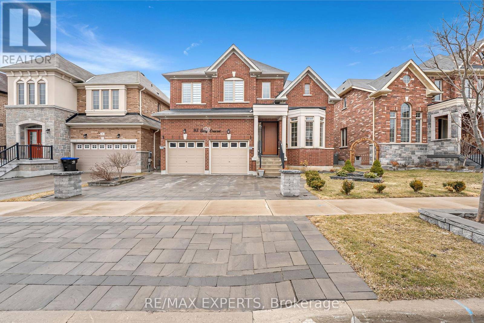 Bradford West Gwillimbury, ON L3Z0V3,95 SELBY CRESCENT
