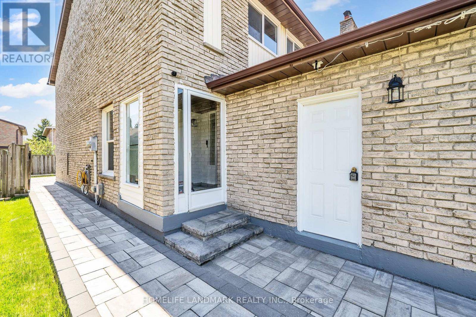 Markham (milliken Mills West), ON L3R3T3,89 UPTON CRESCENT
