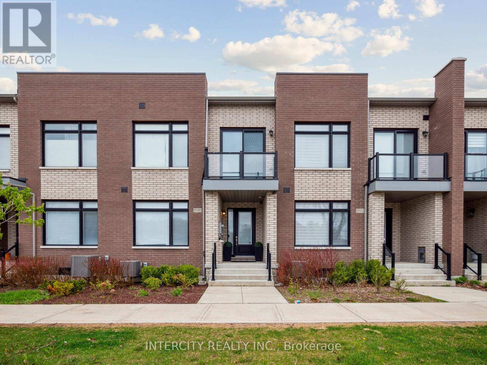 Vaughan (vellore Village), ON L4H0P4,9520 WESTON ROAD