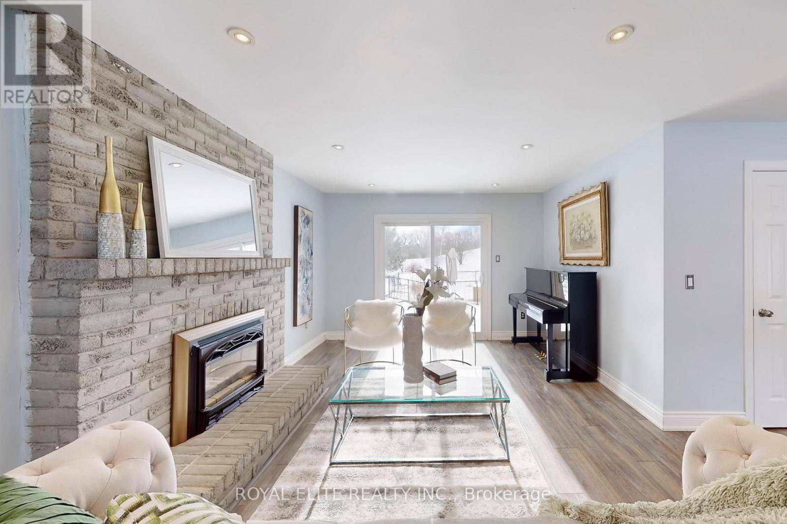 Whitchurch-stouffville, ON L0H1G0,6 LADY DIANA COURT