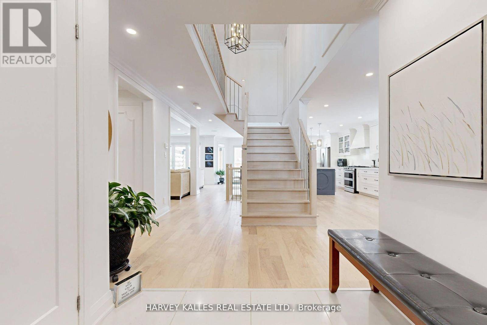 Vaughan (east Woodbridge), ON L4L7T7,413 BELVIEW AVENUE