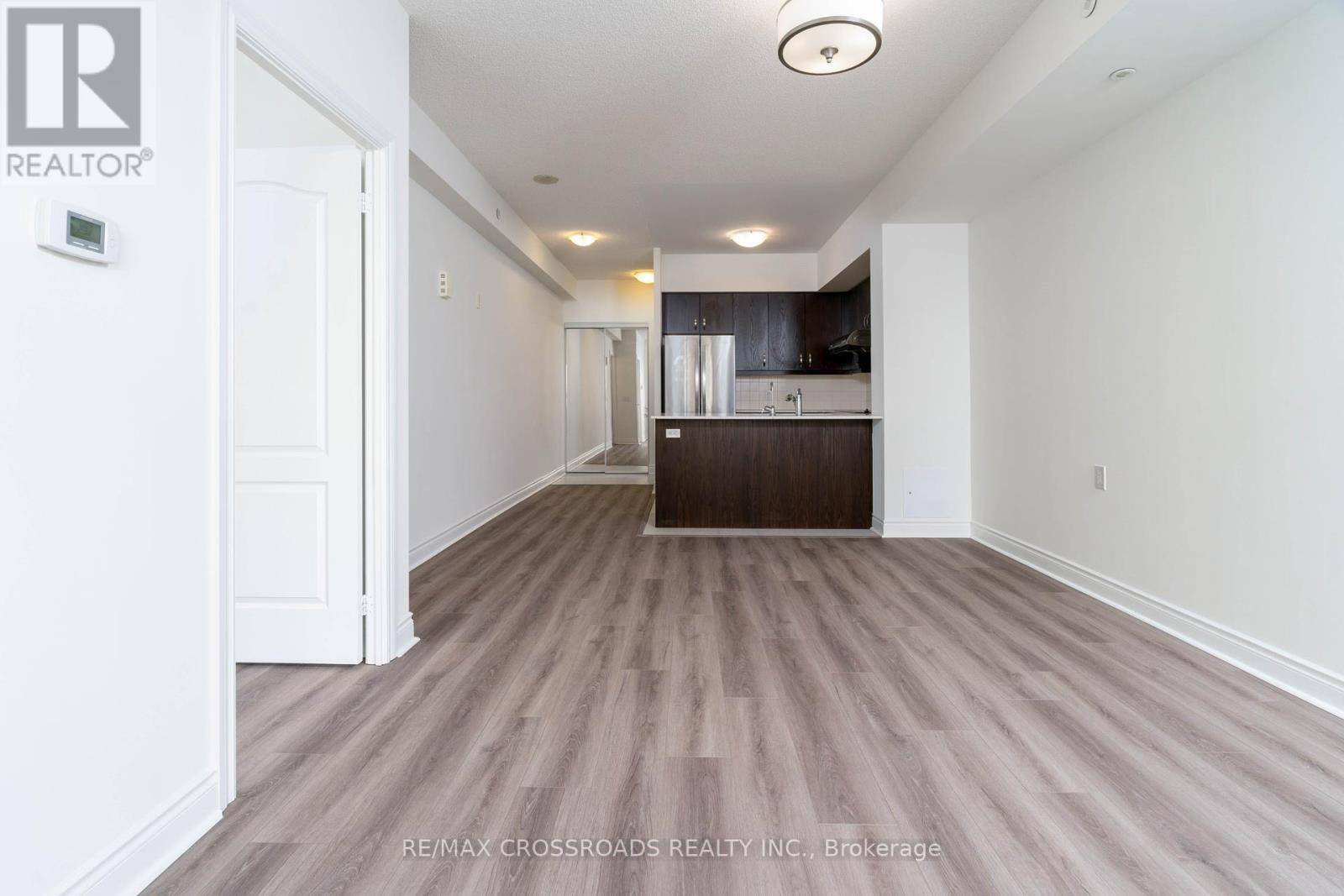 Markham (milliken Mills East), ON L3R5K9,1 Sun Yat Sen AVE #509