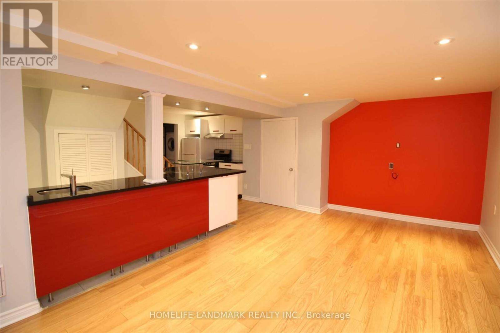 Richmond Hill (north Richvale), ON L4C7P2,21 Marsh ST #Lower