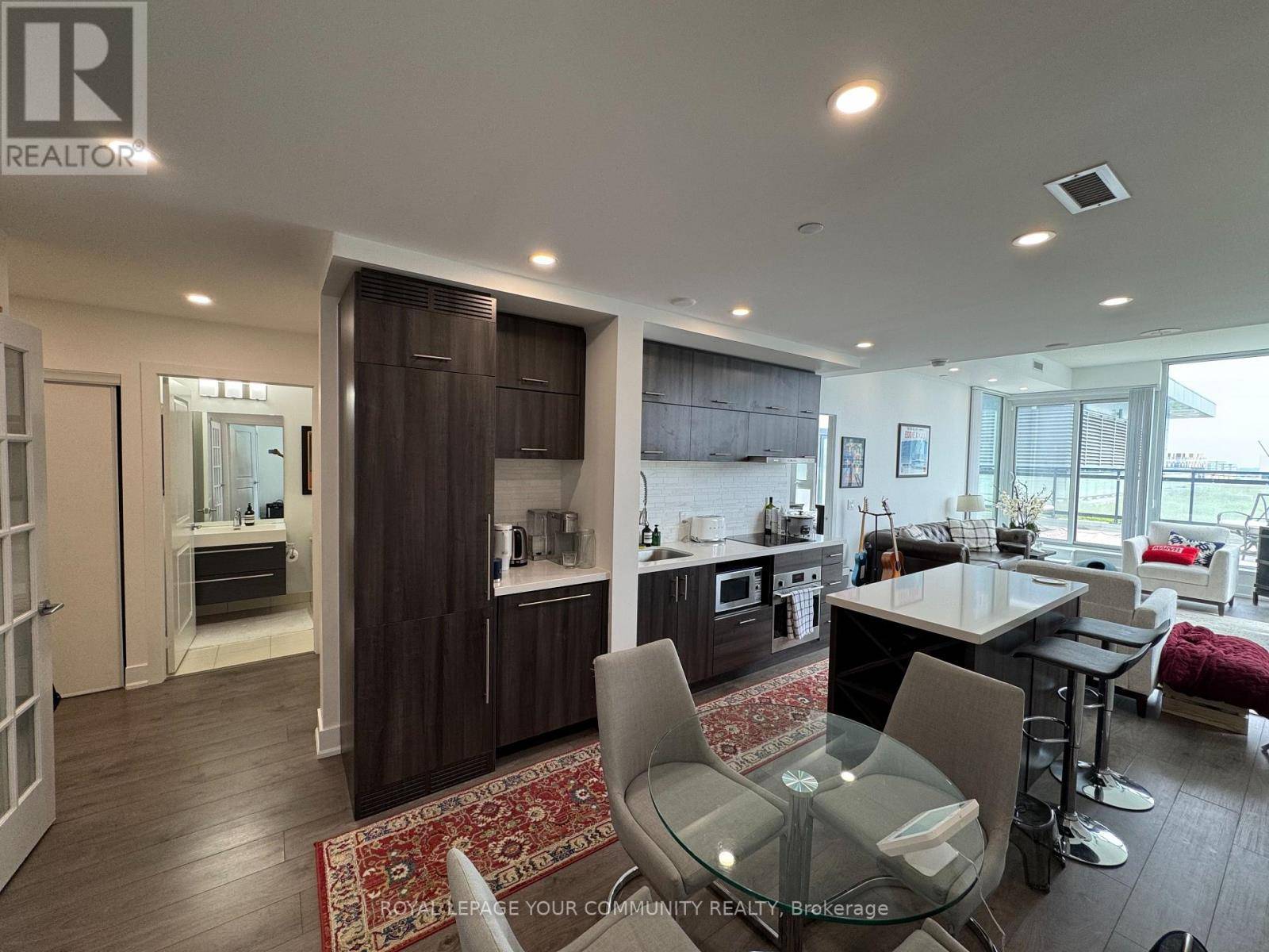 Markham (unionville), ON L6G0G5,8081 Birchmount RD #814