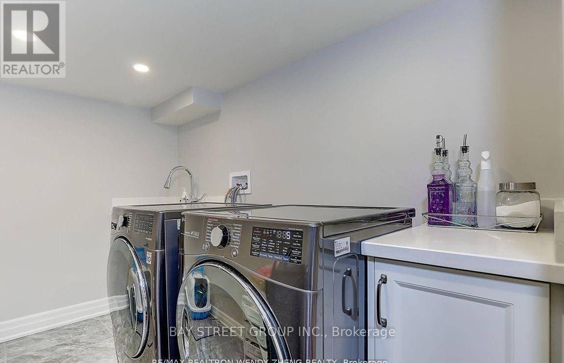 East Gwillimbury (queensville), ON L0G1R0,17 Ben Sinclair bs ST #lower