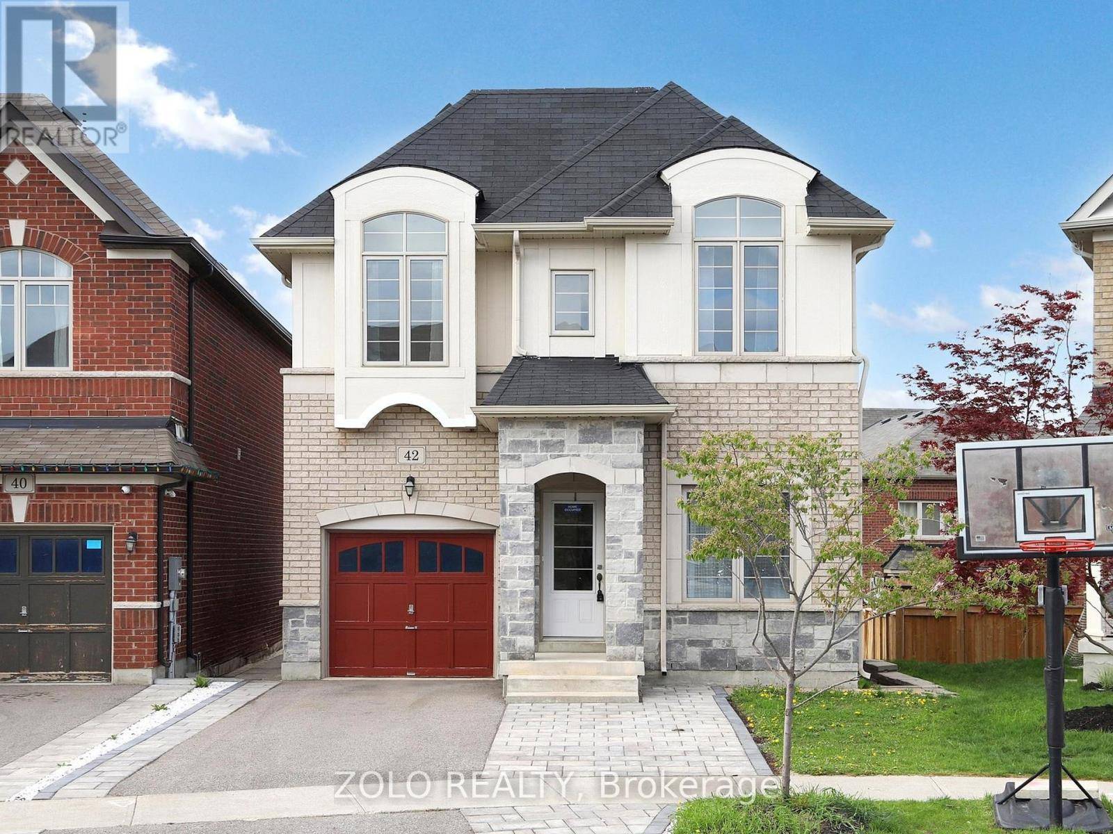 East Gwillimbury (sharon), ON L9N0P6,42 FOXBERRY ROAD