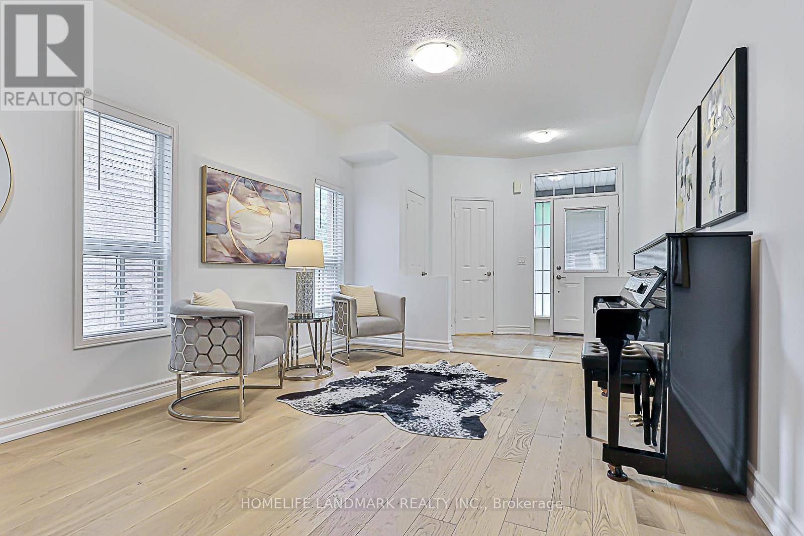 Markham (berczy), ON L6C2M4,112 ORCHARD HILL BOULEVARD