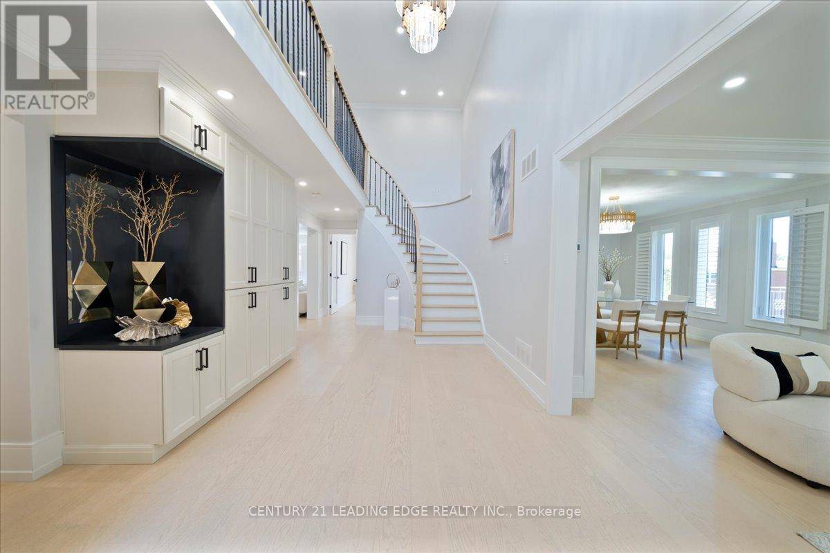 Vaughan (east Woodbridge), ON L4L1X8,157 JEANNE DRIVE