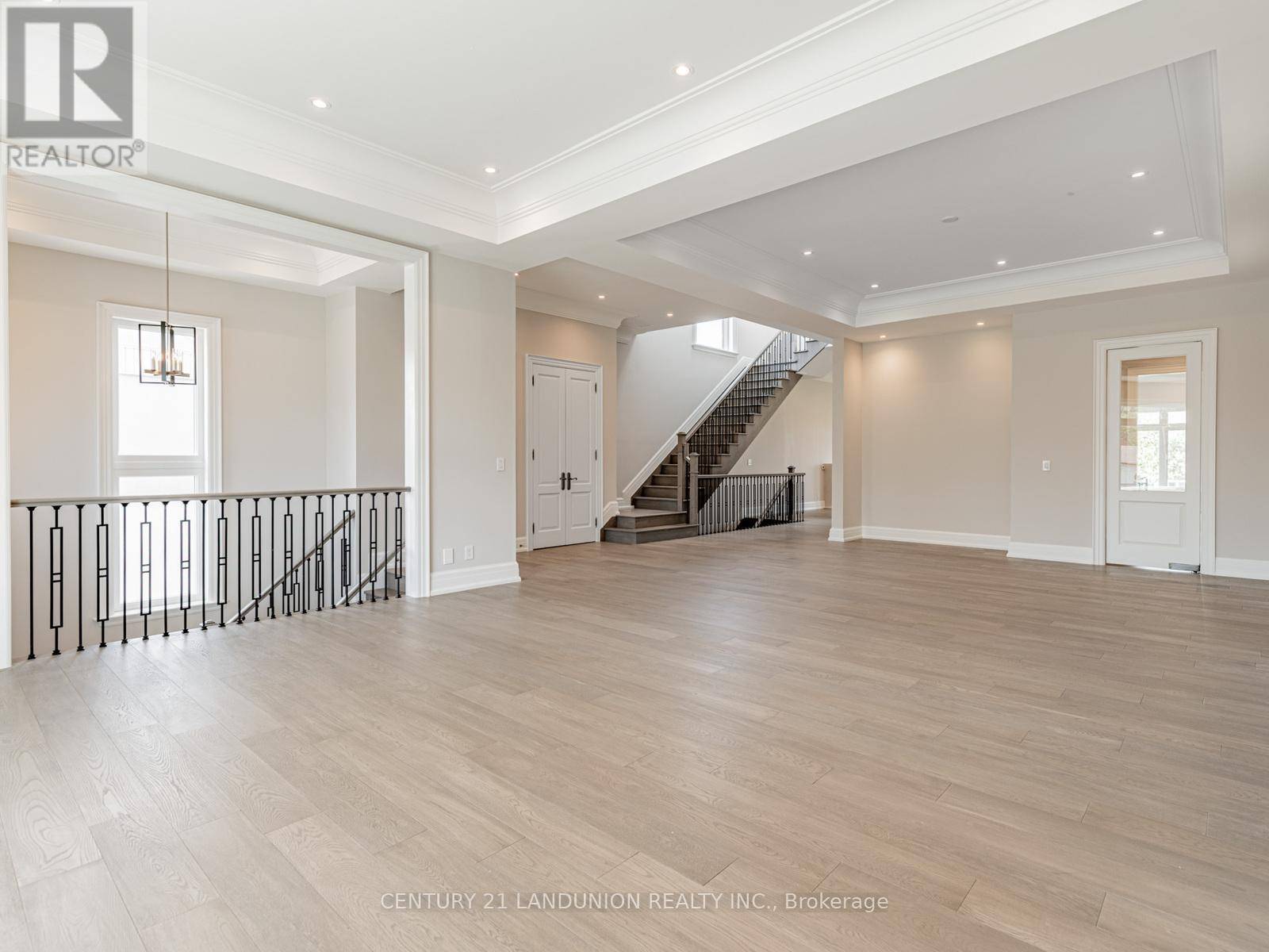 Richmond Hill (oak Ridges), ON L4E2W8,36A ELM GROVE AVENUE