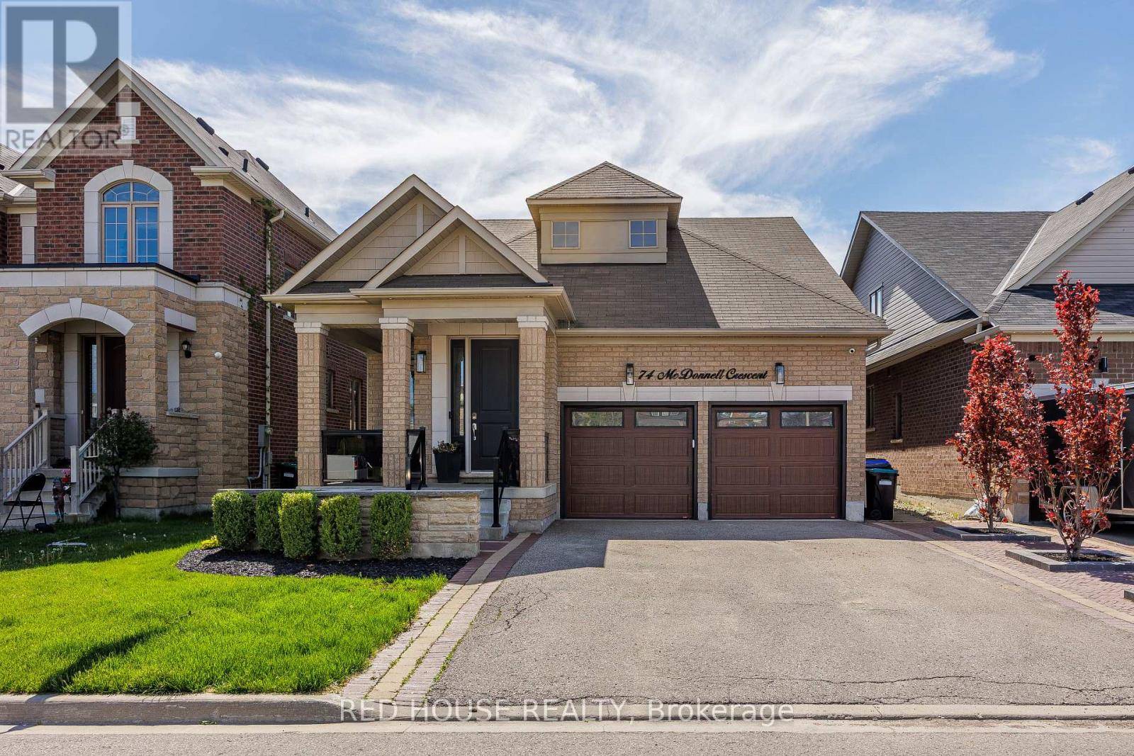 Bradford West Gwillimbury (bradford), ON L3Z0S7,74 MCDONNELL CRESCENT