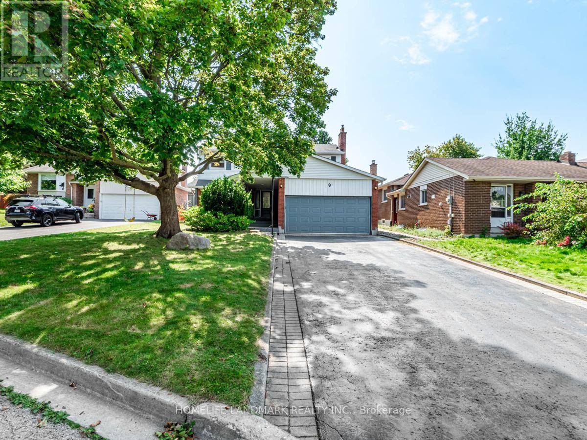Newmarket (huron Heights-leslie Valley), ON L3Y5T9,9 EASTMAN CRESCENT
