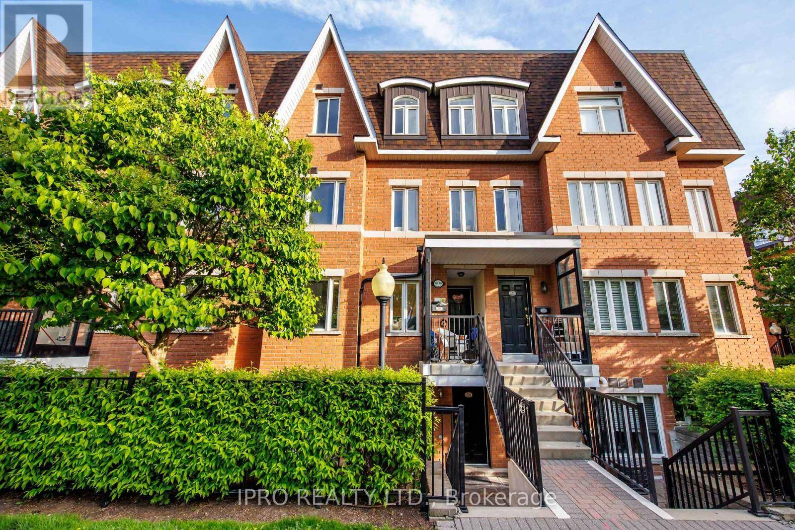 Markham (aileen-willowbrook), ON L3T0A7,312 John ST #176