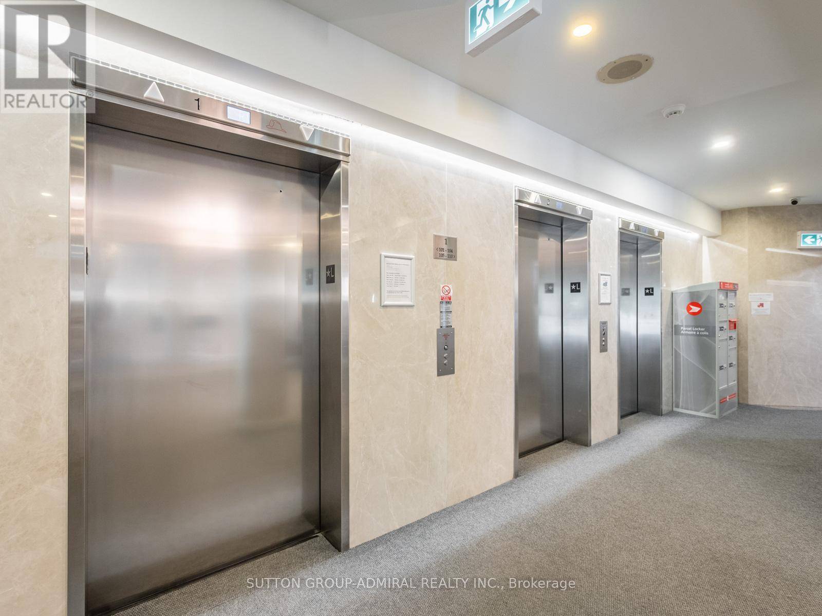 Vaughan (brownridge), ON L4J7W9,120 Promenade CIR #406