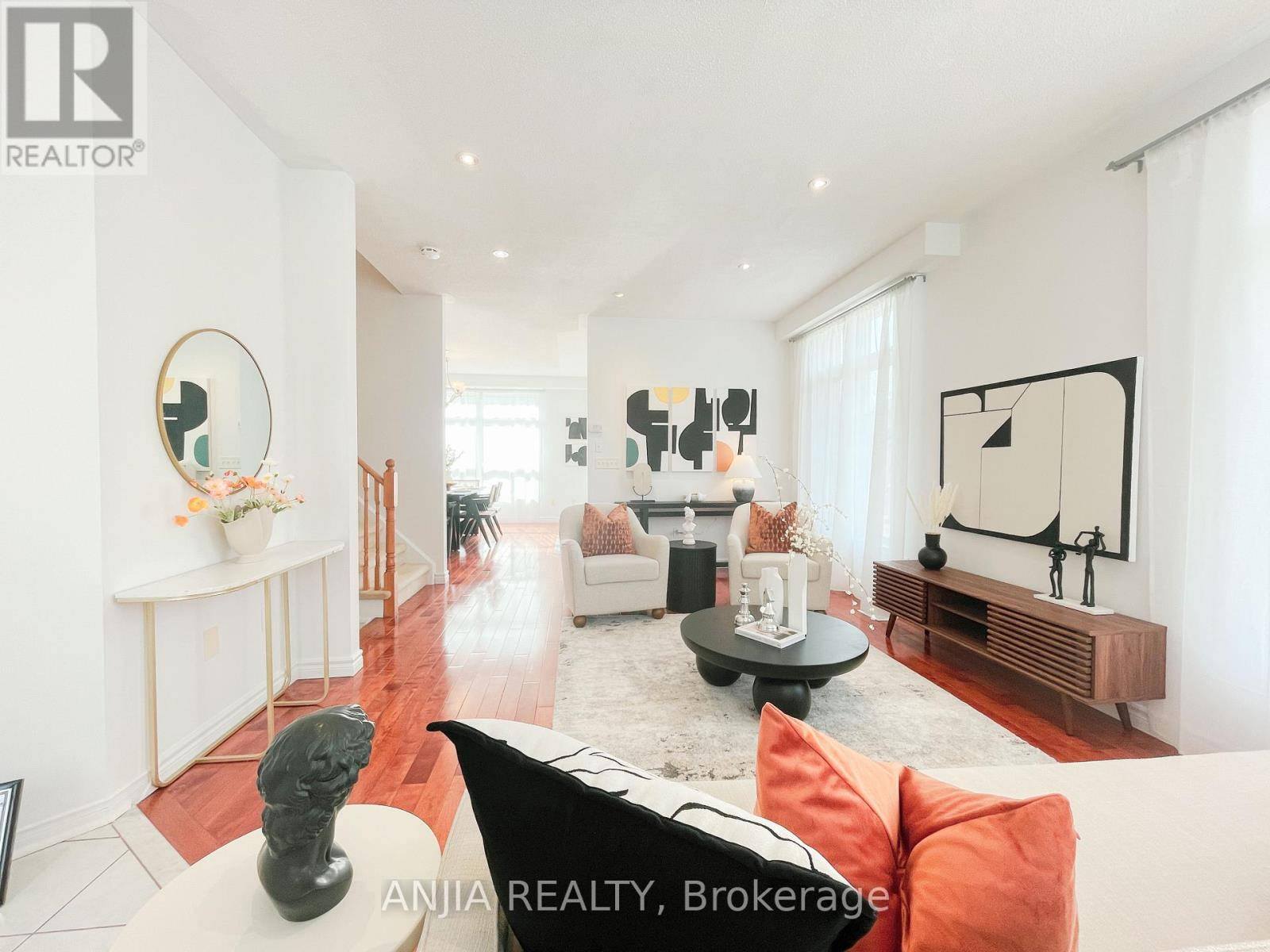 Markham (berczy), ON L6C2L4,24 CRAWFORD STREET
