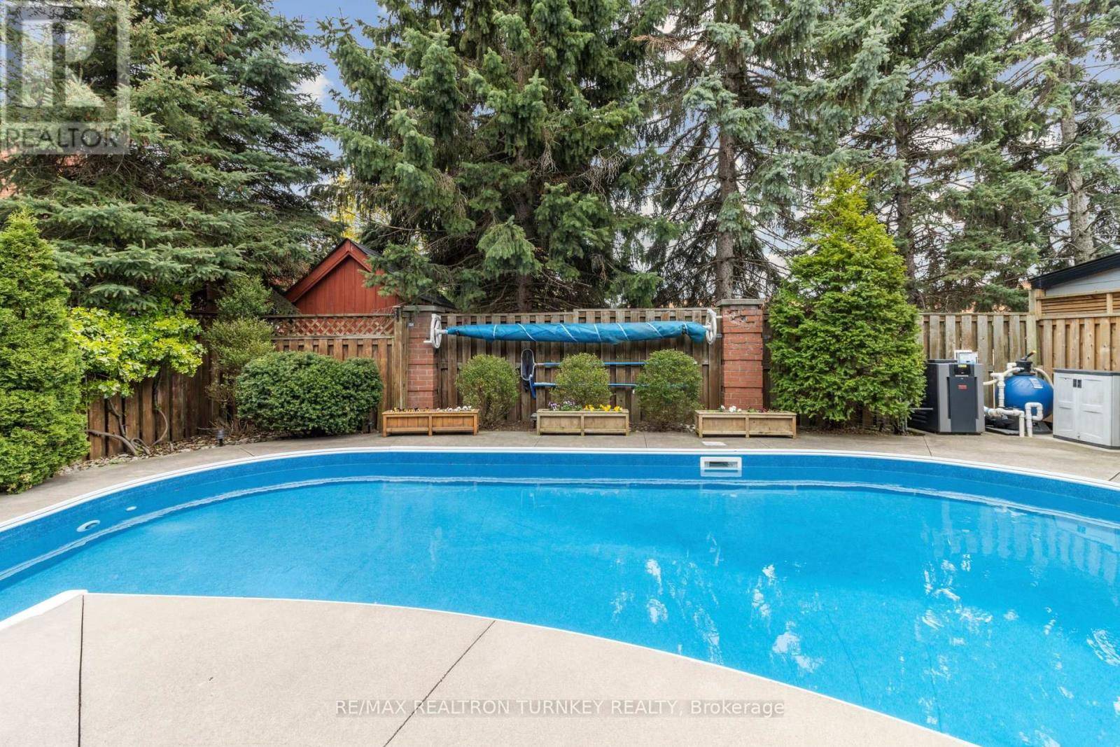 Richmond Hill (north Richvale), ON L4C9R9,5 KEREMEOS CRESCENT